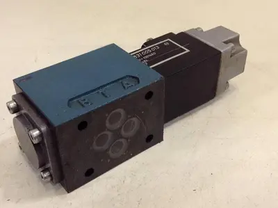 USED BOSCH 0 810 090 240
