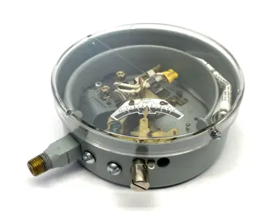 Used Mercoid DS-231-3-1 Control Type Pressure Switch Pressure Switches Michigan US | Maverick Industrial Sales #1389647
