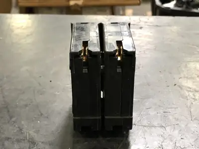 USED SQUARE D HOM235