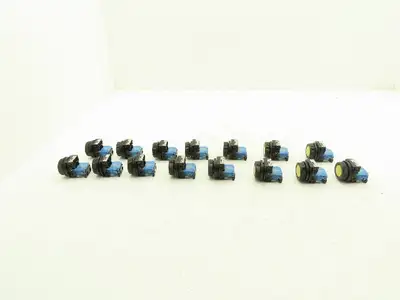 Fuji Electric Pushbutton Yellow Flush Momentary 1 Normally Open  Lot of 15