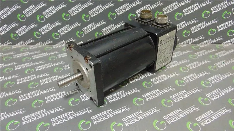 Allen Bradley 1326AB-A10-11 Servo Motor 0.7 kW 122285 Used