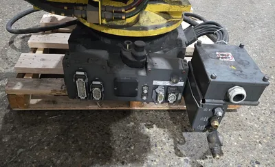 USED 2014 FANUC R-2000IB/210F + R30IB