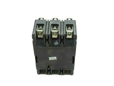 NEW ALLEN BRADLEY 140M-I8P-C30S CIRCUIT BREAKER 30 AMP SER A 140MI8PC30S