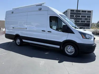 USED 2022 FORD E-350