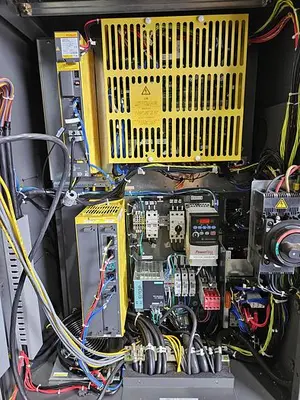 USED 2010 FANUC M-2000IA/1200