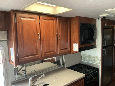 Used 2003 SOUTHWIND TBD Campers, Caravans, Motorhomes Michigan US | Miedema Asset Management Group #1321345