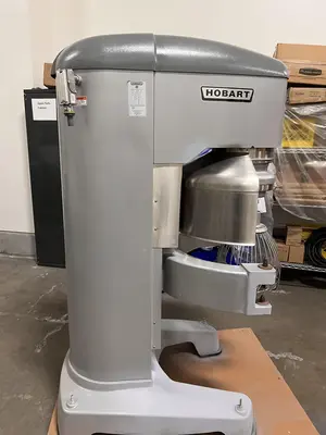 USED 2015 HOBART HL1400C-2STD