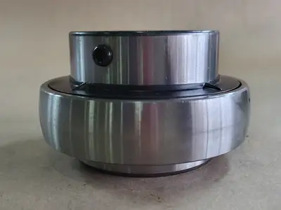 NEW NTN UC212-207D1