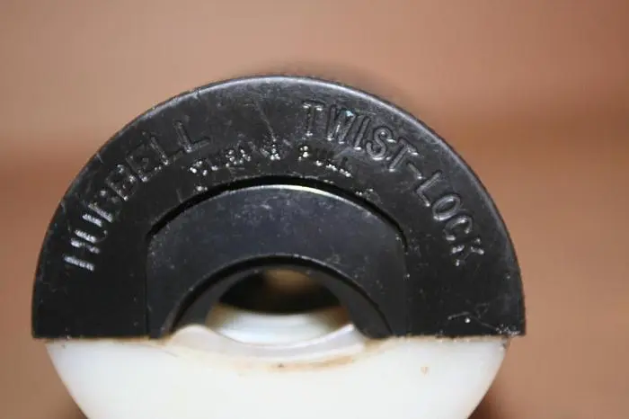 USED HUBBELL 231A