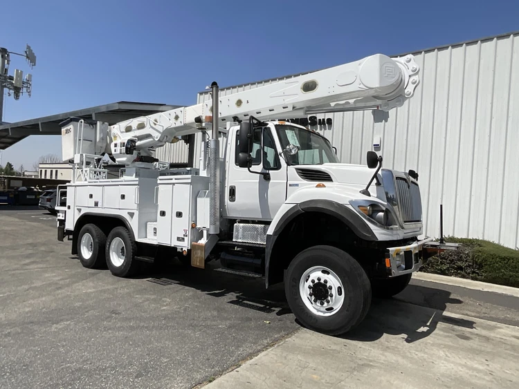 Used 2013 INTERNATIONAL 7500 Bucket (boom) trucks California US | Big Truck & Equipment #1412280