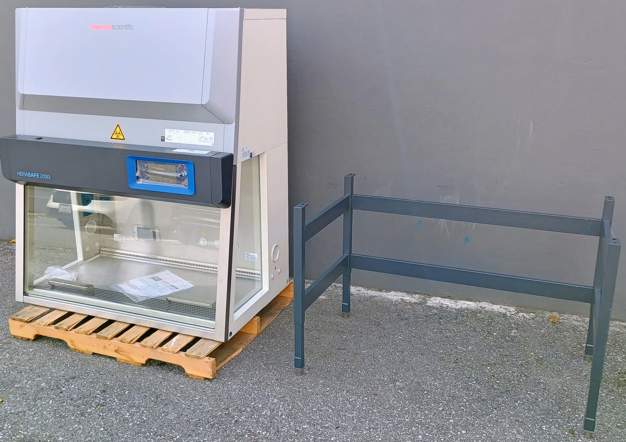 Used THERMO _UNKNOWN_ Biological Safety Cabinets California US | Biotech Equipment Sales #1464751