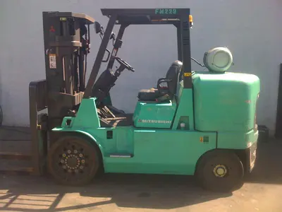 USED MITSUBISHI 1997 3000 LBS