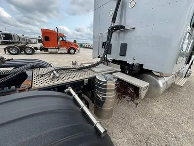 Used 2022 PETERBILT 579 SLEEPER Conventional trucks Wisconsin US | Proxy Equipment #1426089