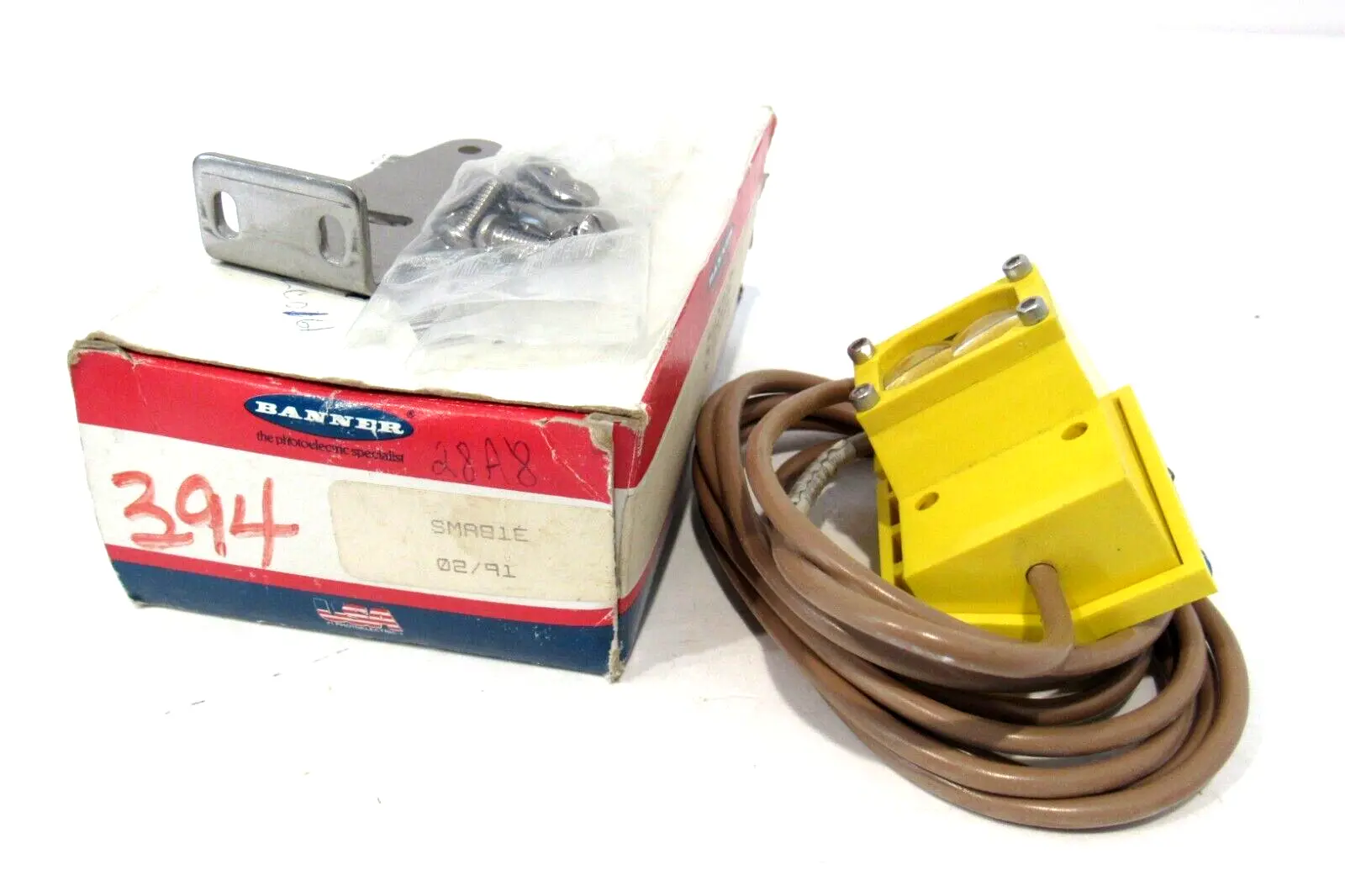 NEW BANNER ENGINEERING SMA81E PHOTOELECTRIC EMITTER