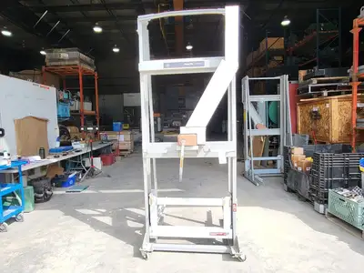 Power/Vac Switchgear Lift Truck 850 lbs