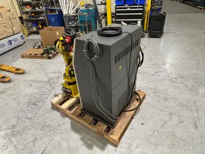 Used FANUC M-6IB ROBOT SYSTEM, CONTROLLER, CABLES, TEACH PENDANT Robot Parts | Maverick Industrial Sales #1103086
