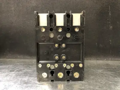 USED SQUARE D QDM32150TN