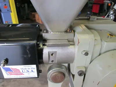 3/4″ Youngstown Pedestal Extruder