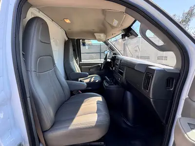 Used 2021 GMC SAVANA CUTAWAY Box trucks Florida US | Truck and Van Outlet #1509173