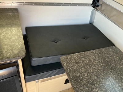 USED 2022 COLUMBIA ALINER EXPEDITION