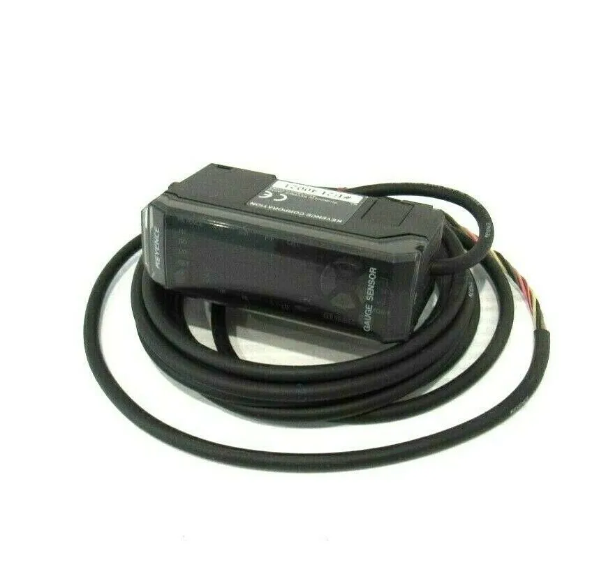 NEW KEYENCE GT-72A GAUGE SENSOR GT72A