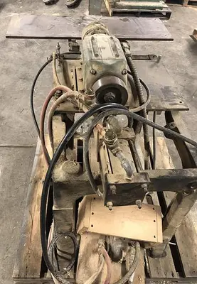 CAROLINA STYLE SINGLE-HEAD HORIZONTAL BORING MACHINE WITH RICHARDSON 4-SPINDLE HEAD