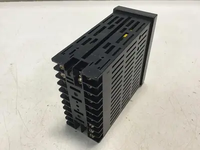USED OMRON E5EK-AA2-500