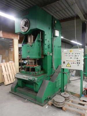 USED ADAM RICHTER 150 TON
