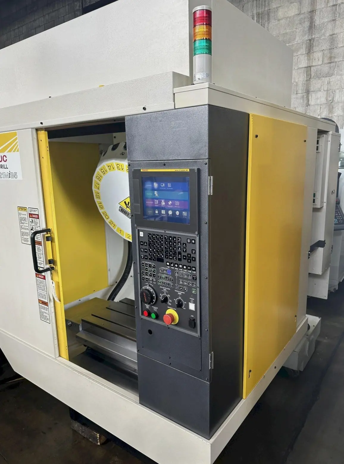 USED 2017 FANUC ROBODRILL ALPHA D21MIB5