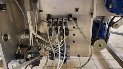 2002 Hugart DS5000 Inline Fillers | Envoy Equipment LLC (6)