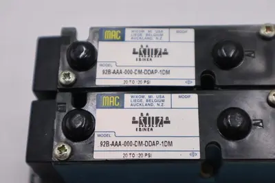 MAC VALVES (2) 92B-AAA-000-DM-DDAP-1DM W/ 92B-000-CJA MANIFOLD BASE STOCK H1302
