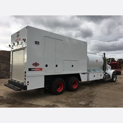 2006 Peterbilt Fuel/Lube Service Truck
