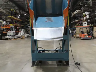 Used UNA-DYN _UNKNOWN_ Hoppers Indiana US | Arrow Industrial #1366951