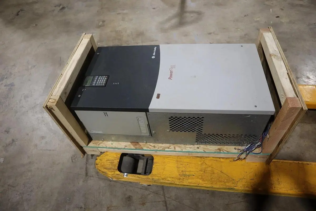 125 HP ALLEN BADLEY 20be125a3annanc0nnad POWERFLEX 700 DRIVE STOCK S-604