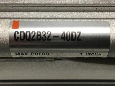 USED SMC CDQ2B32-40DZ +
