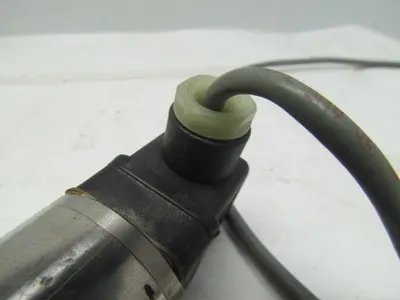 Sensotec 440/7229-12 Amplified Pressure Transducer 0-600 PSIG 15-40VDC