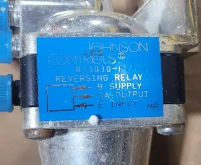 USED JOHNSON CONTROLS R-3030-1