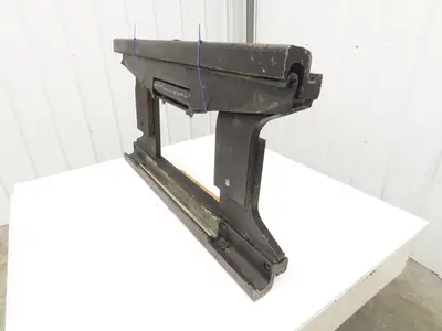Yale SS3.00-4.50.1067-506250531 Forklift Side Shift 20" Class 3 Fork 42" Chassis