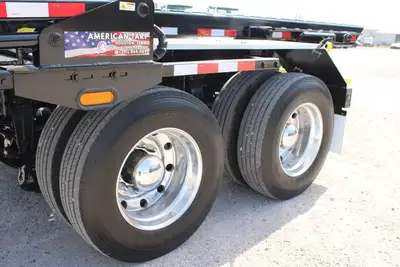 New | in-Stock 2027 PETERBILT 548 Rolloff Trucks Texas US | Roll Off Truck World #1492019