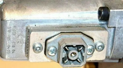 USED VICKERS CVUSWD3B29M10EN123 CONTROL VALVE 02351492