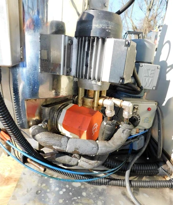 USED HOT POUR FILLER HOT POUR FILLER
