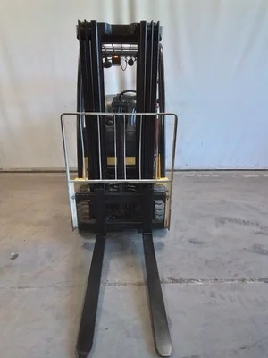 Used 2017 YALE GLC040VX Internal Combustion Forklifts: Pneumatic Tire North Carolina US | Forklift Pro #1460042