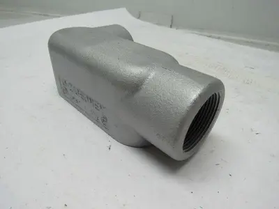 OZ Gedney LR57 CONDUIT BODY 1-1/2" OZGLR57  Form 7 LOT OF 2