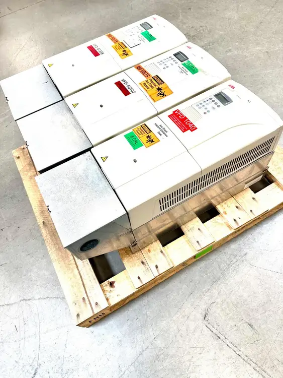 Used ABB ACS800-U1-0100-5 Variable Speed Drives | Palmetto Automation #1149334
