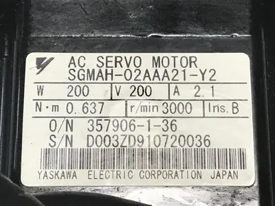 USED YASKAWA SGMAH-02AAA21-Y2