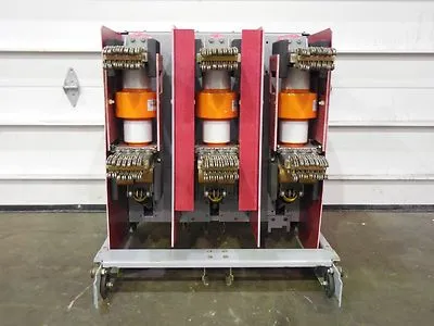 Used Siemens 05-GMI-350-3000-78 Circuit Breakers Ohio US | Equipment Recovery Corp. #1329702