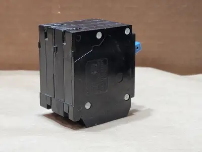 15A, 4 Pole, 120/240V Circuit Breaker