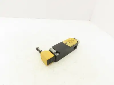 Used PILZ _UNKNOWN_ Relays & Switches Indiana US | Arrow Industrial #1408357