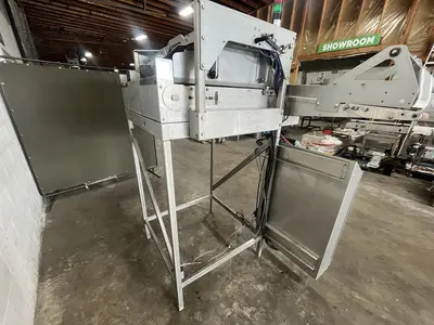 Hayley Manufacturing Diverting Conveyor System