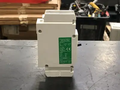 NEW CUTLER-HAMMER GI1025
